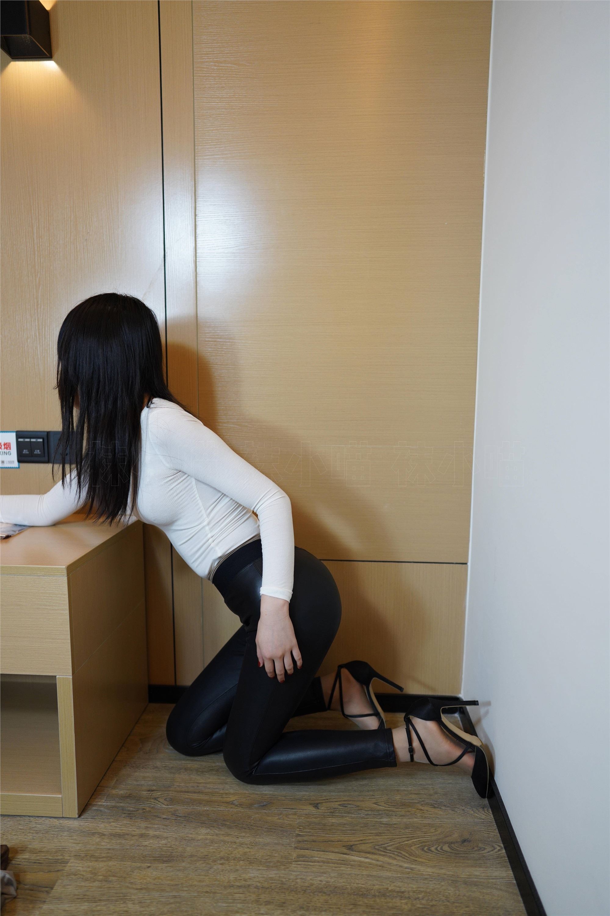 kittyWawa袜小喵  KT255 皮裤